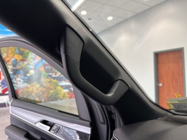 New 2026 Jeep Grand Wagoneer 4WD image 37