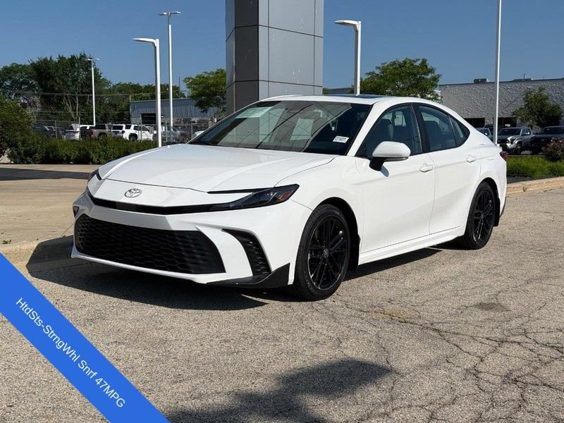 Used 2025 Toyota Camry SE w/ Convenience Package FWD image 7