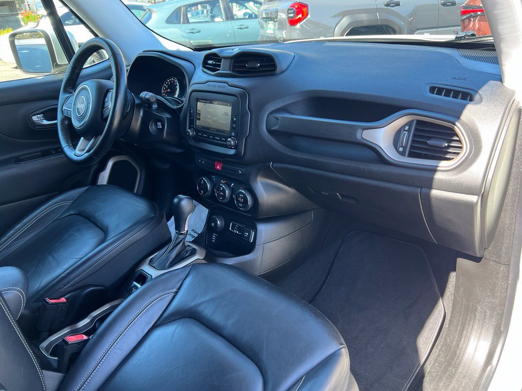 Used 2017 Jeep Renegade Limited AWD/4WD image 25