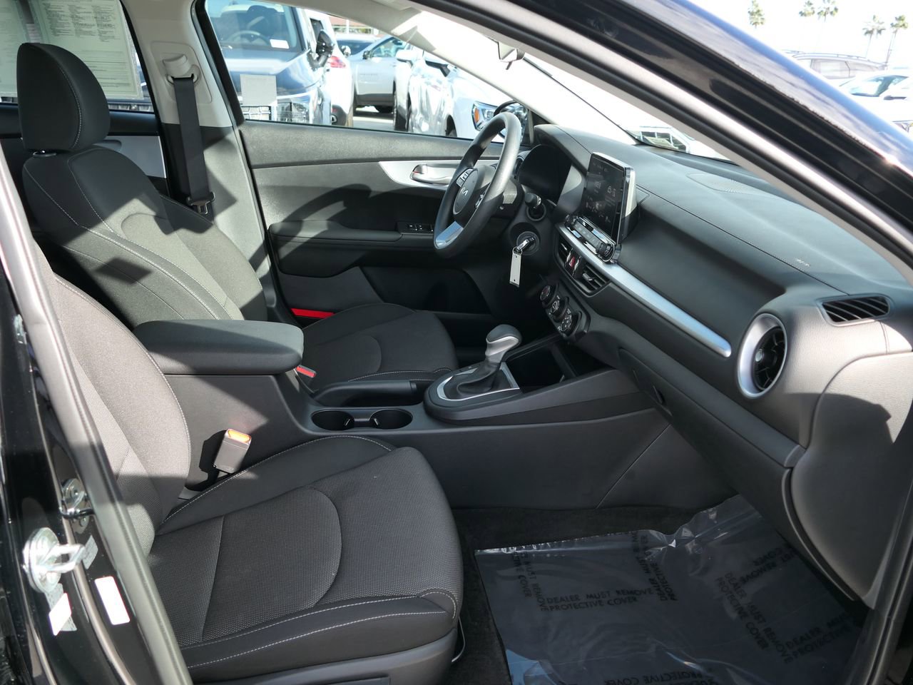 Used 2024 Kia Forte LXS w/ LXS Technology Package image 27