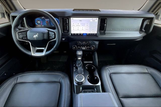 Used 2025 Ford Bronco Badlands image 7
