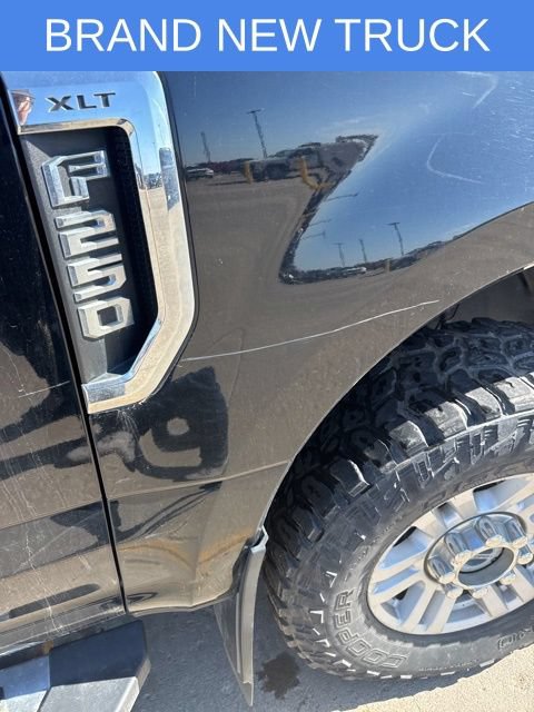 Used 2018 Ford F250 XLT w/ XLT Value Package AWD/4WD image 5