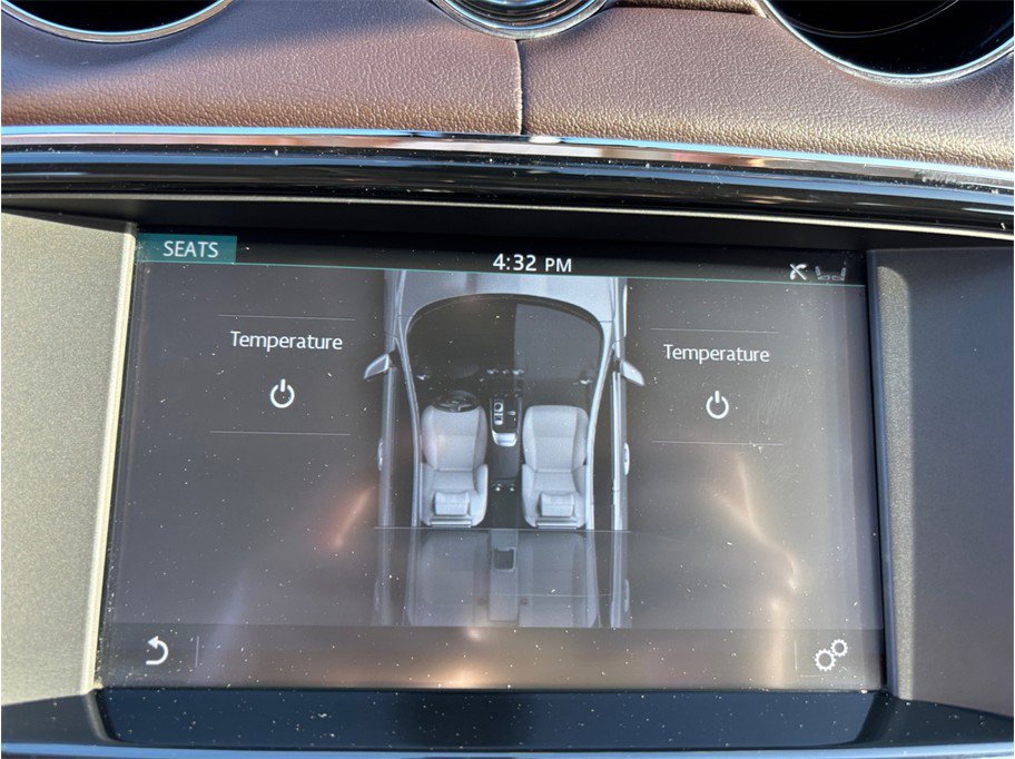 Used 2017 Jaguar XJ R-Sport image 33