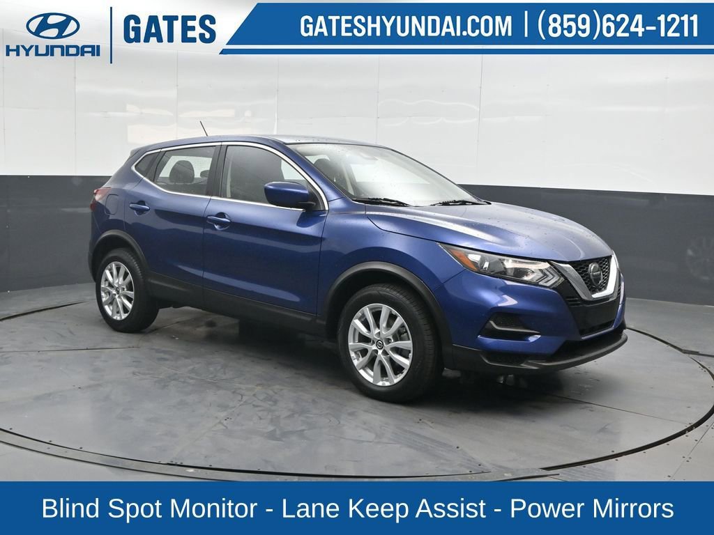 Used 2022 Nissan Rogue Sport S image 4