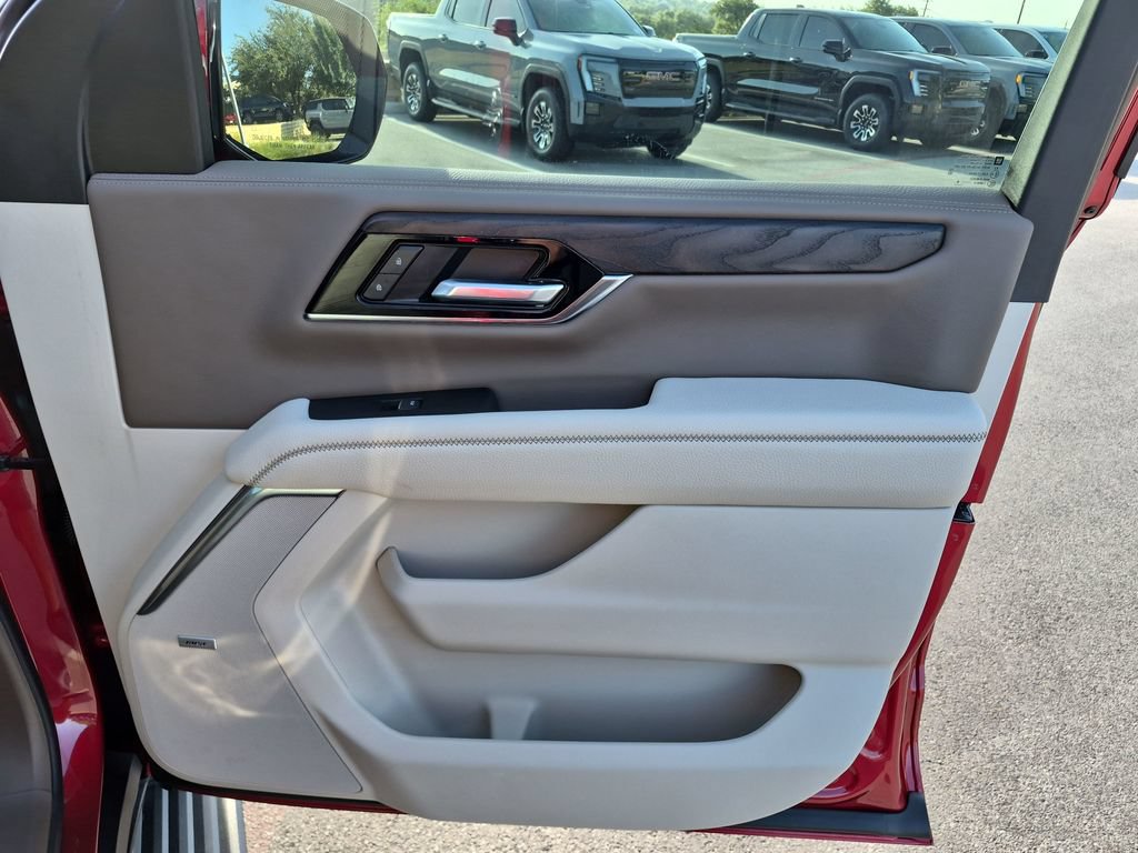 New 2026 GMC Yukon XL Denali w/ Sun & Power Step Package AWD/4WD image 38