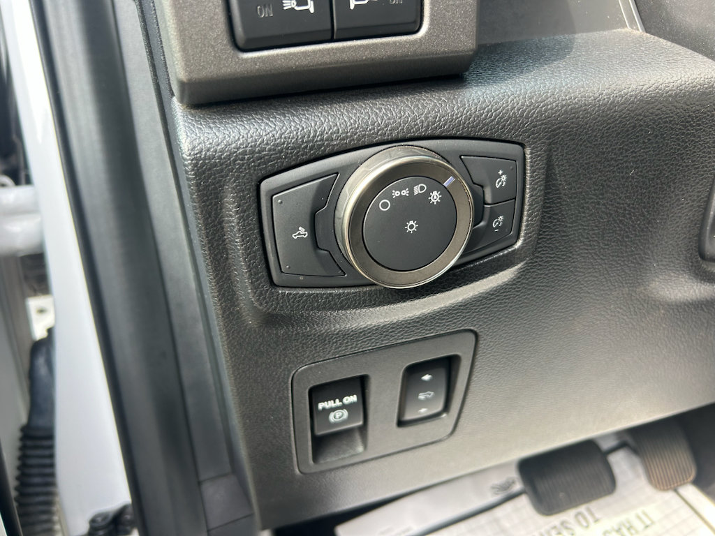Used 2020 Ford F150 Raptor w/ Equipment Group 802A Luxury AWD/4WD image 14