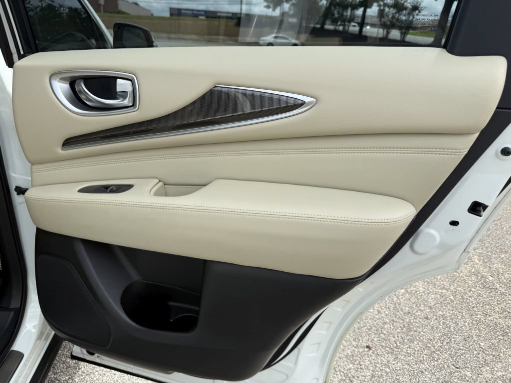 Used 2017 INFINITI QX60 Luxe w/ Premium Plus Package AWD/4WD image 27