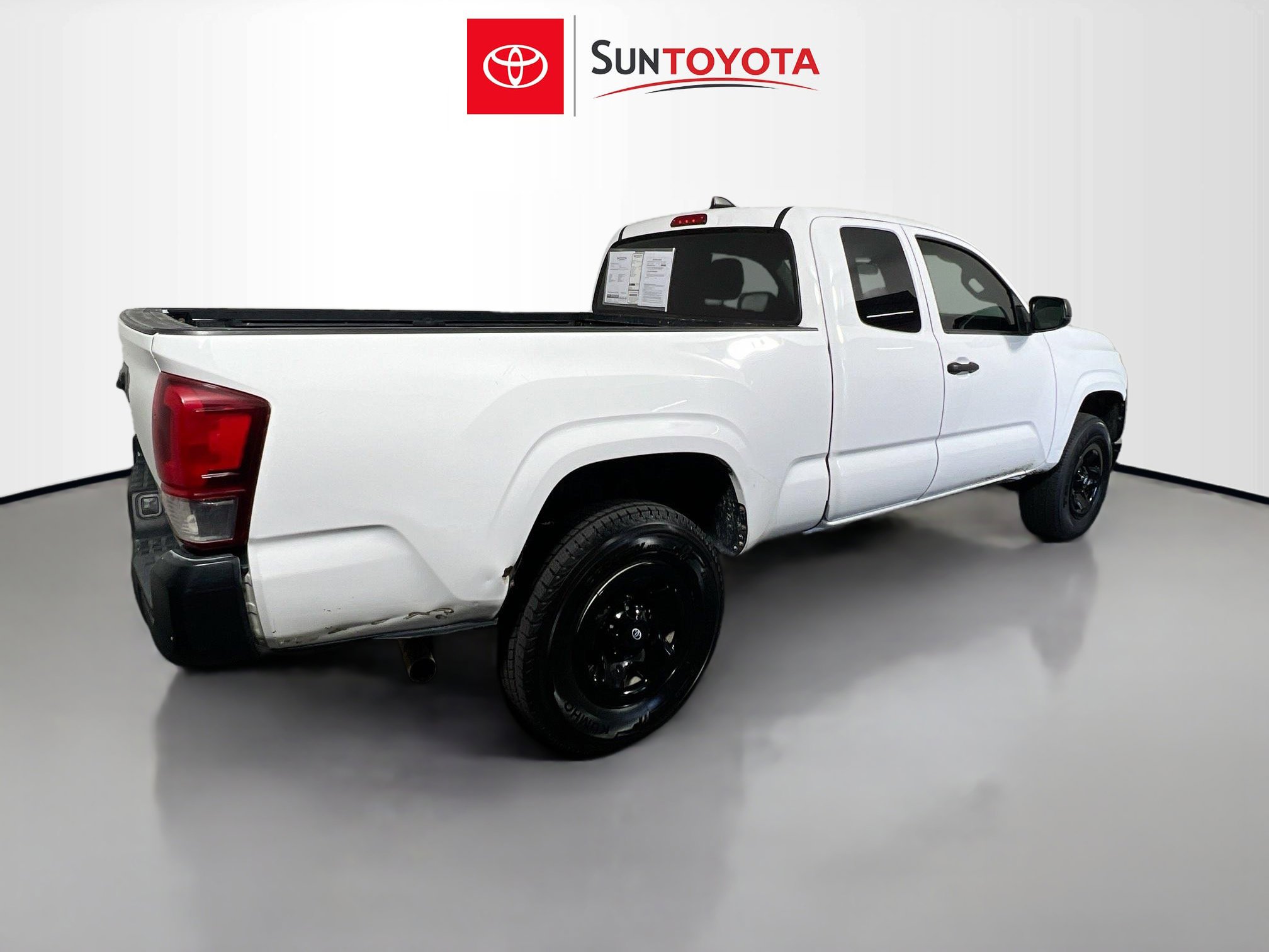 Used 2020 Toyota Tacoma SR AWD/4WD image 4