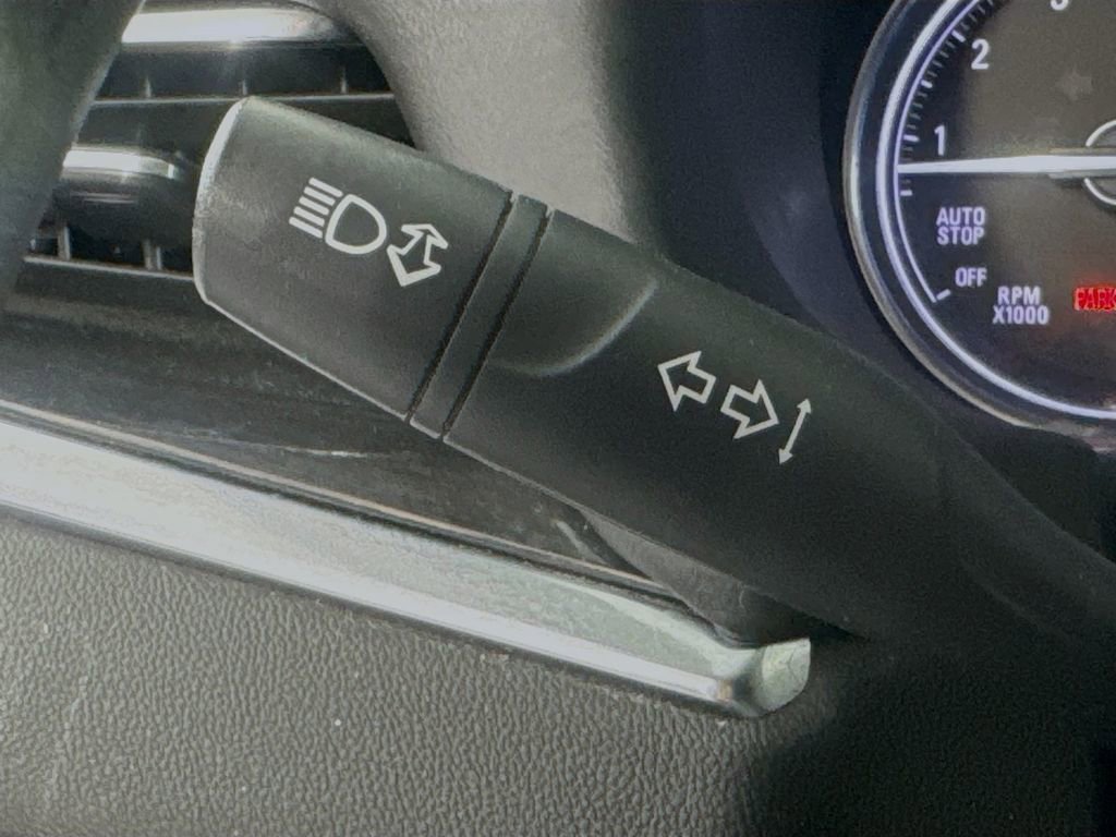 Used 2018 Buick Enclave Essence w/ Trailering Package image 12