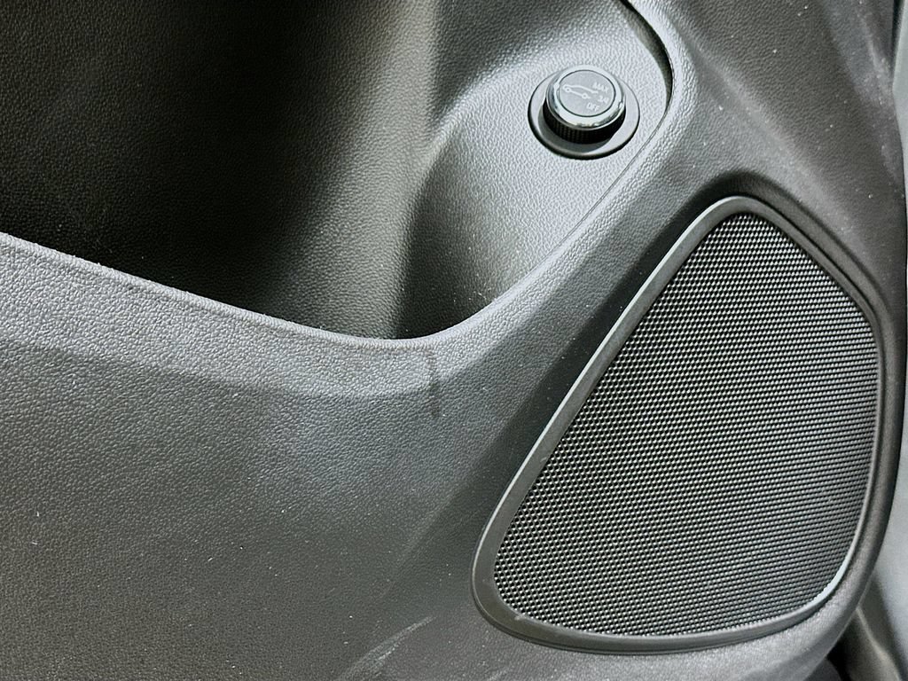 Used 2022 Buick Encore GX Essence FWD image 20