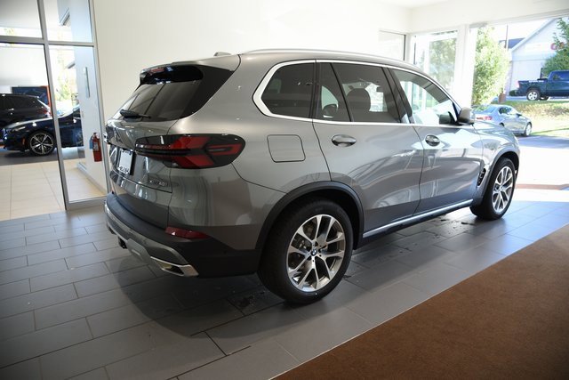 New 2026 BMW X5 xDrive40i image 4