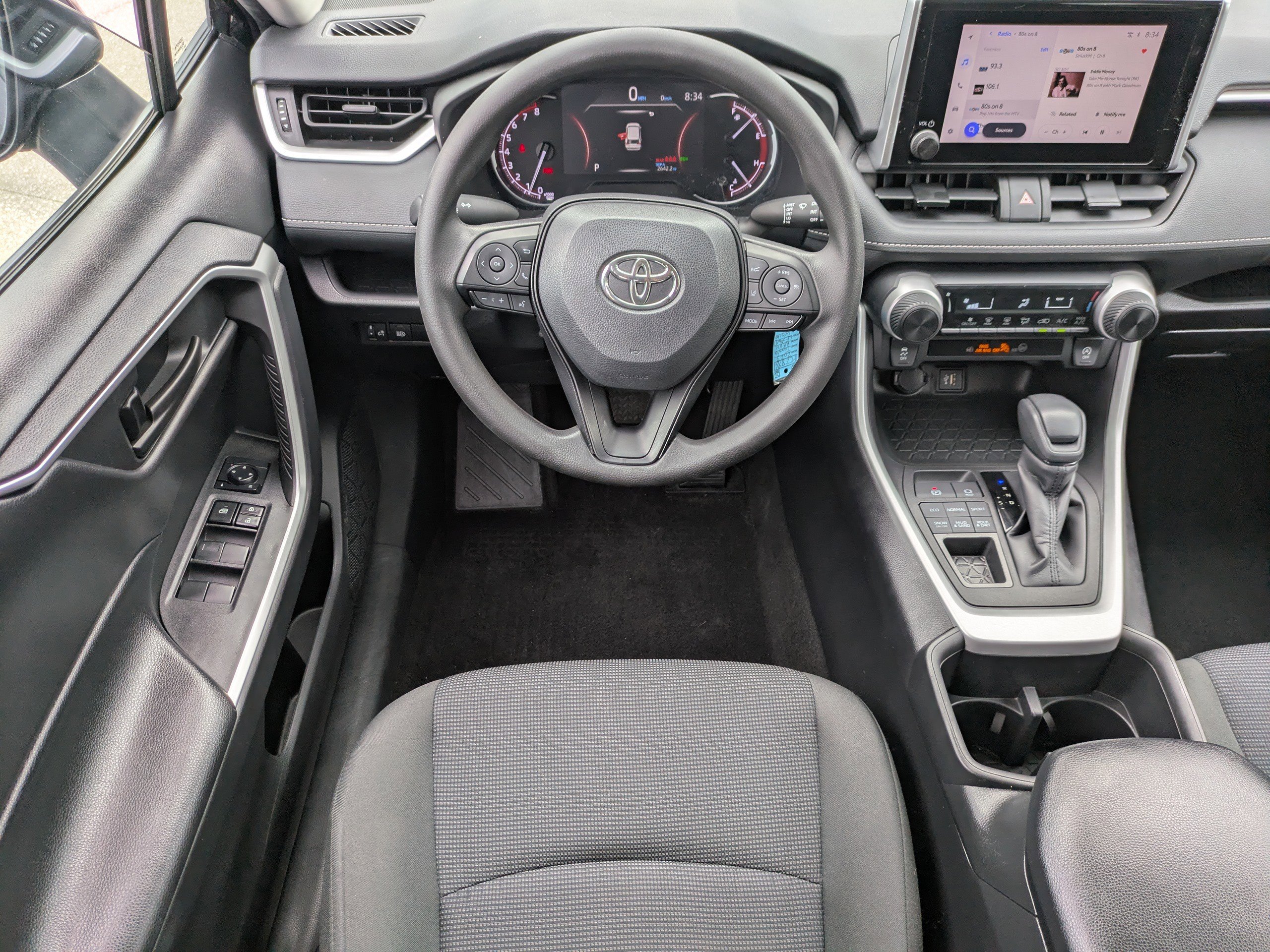 Used 2023 Toyota RAV4 LE image 19