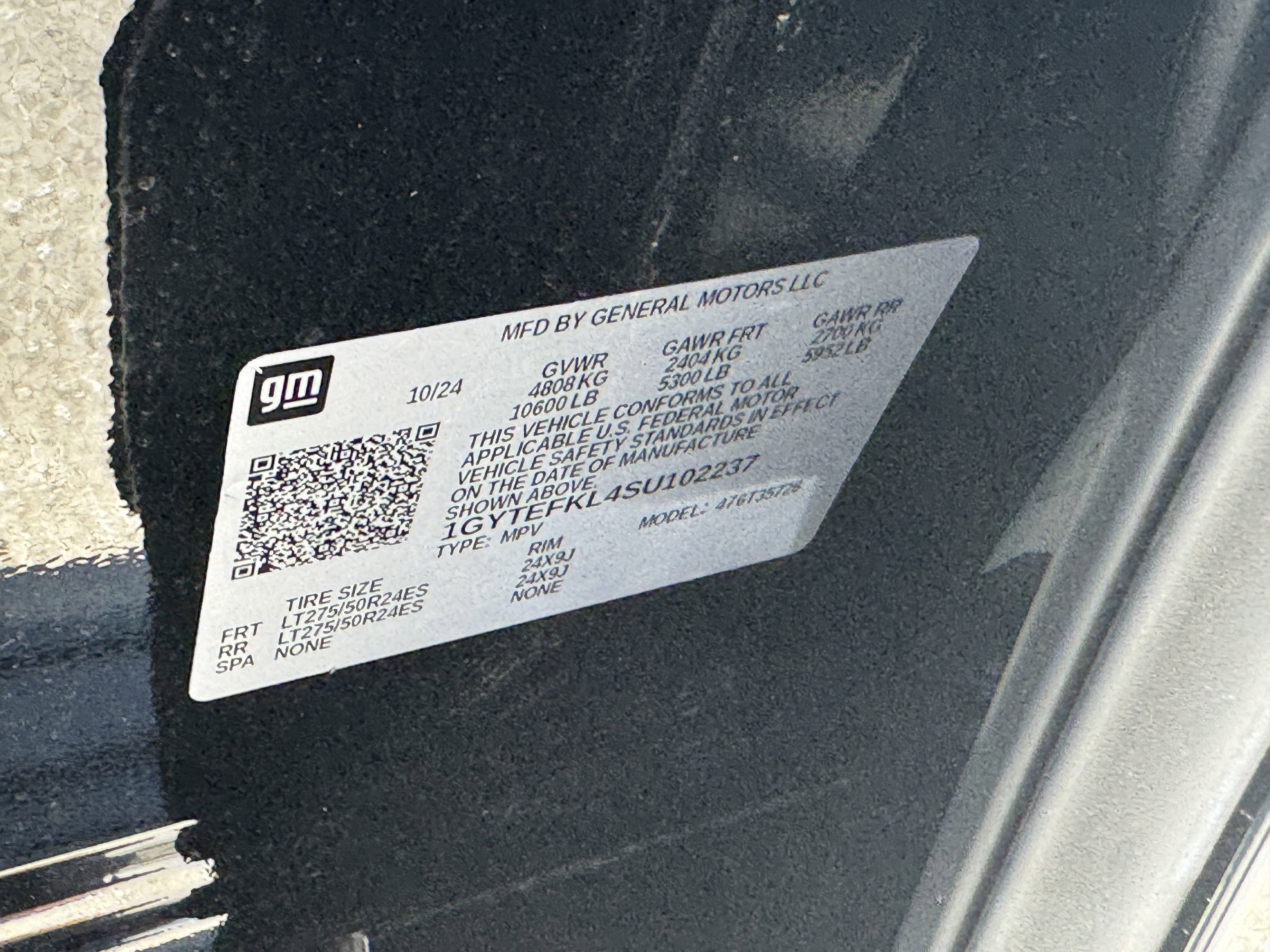 New 2025 Cadillac Escalade IQ Sport 2 image 34