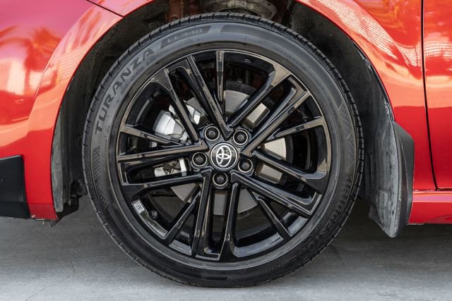 Used 2025 Toyota Camry SE w/ Convenience Package image 15