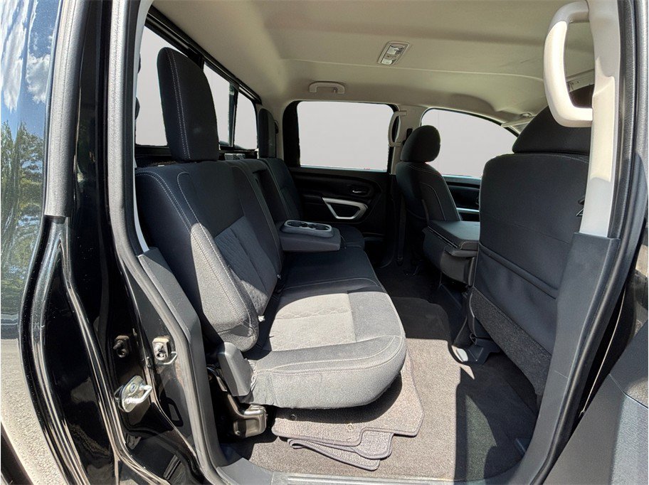 Used 2019 Nissan Titan SV RWD image 31