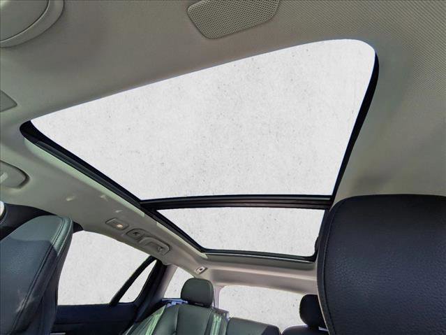 Used 2023 Volvo V60 B5 Cross Country Plus image 14