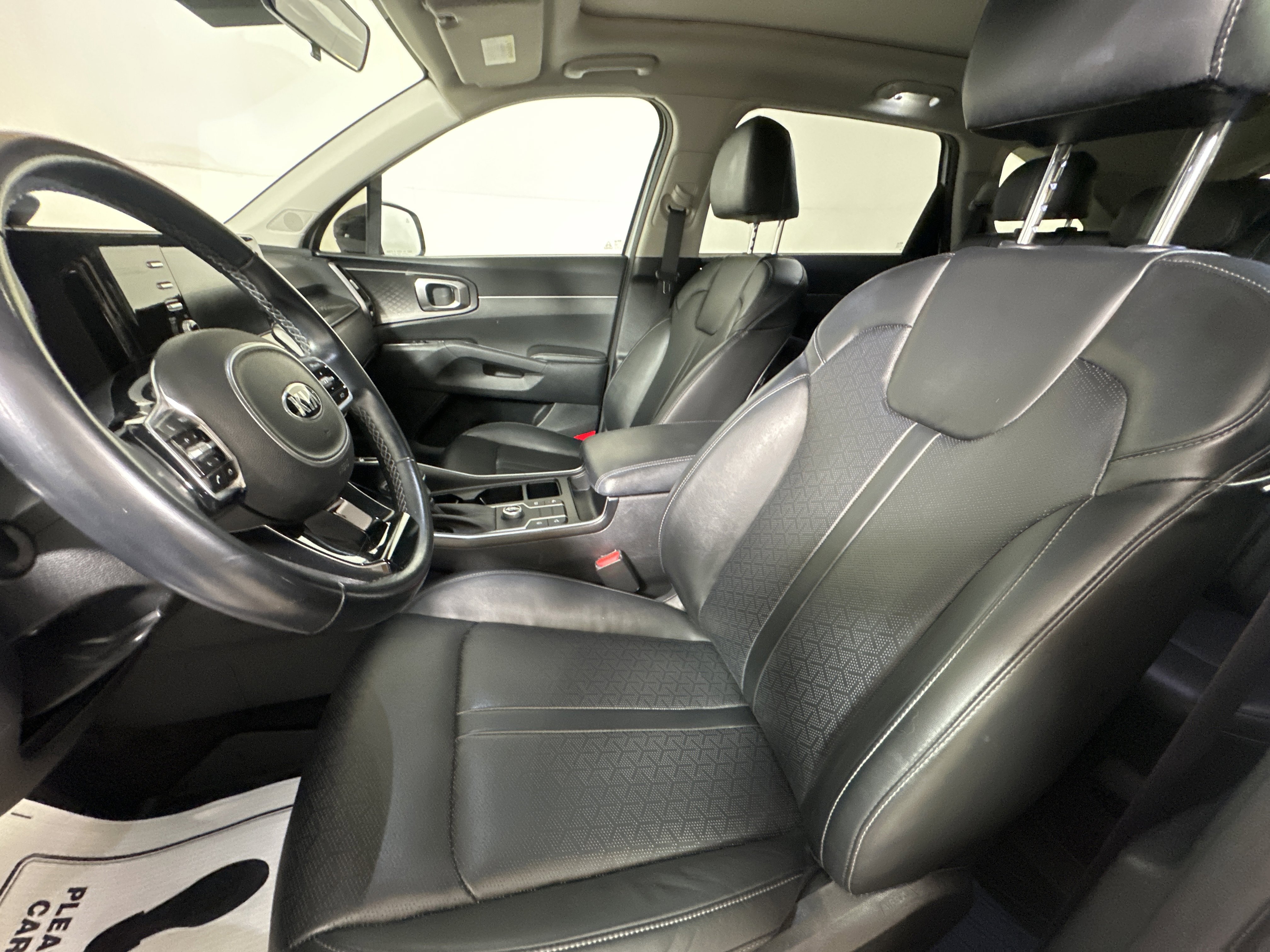 Used 2021 Kia Sorento S w/ Panoramic Sunroof Package FWD image 8
