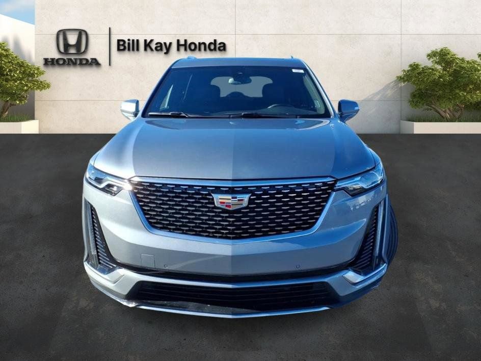 Used 2025 Cadillac XT6 Premium Luxury image 8
