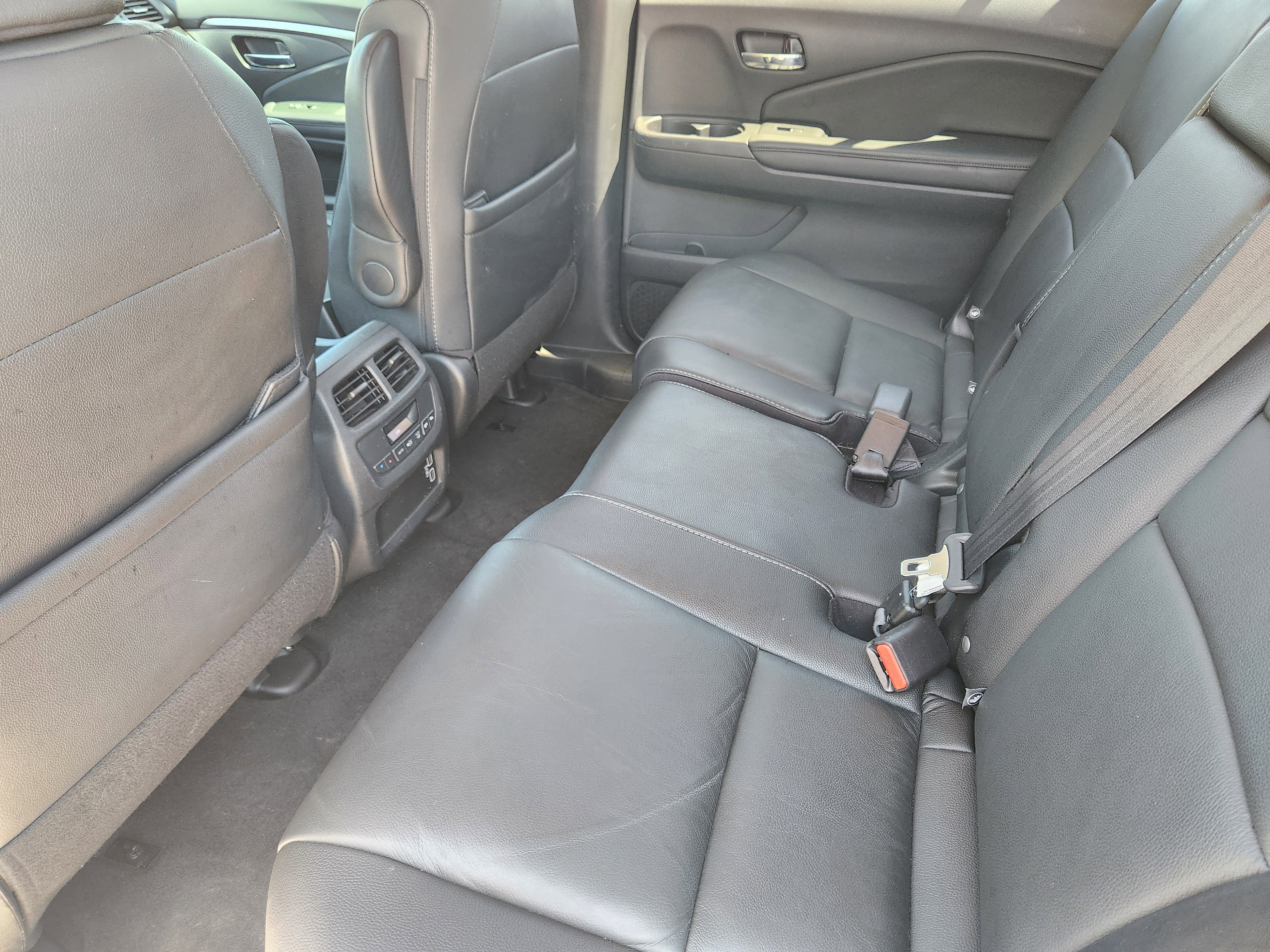 Used 2021 Honda Pilot Special Edition image 30