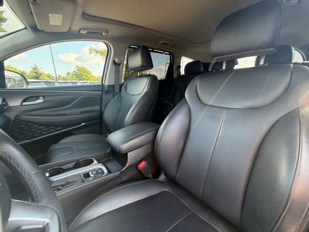 Used 2019 Hyundai Santa Fe FWD image 11