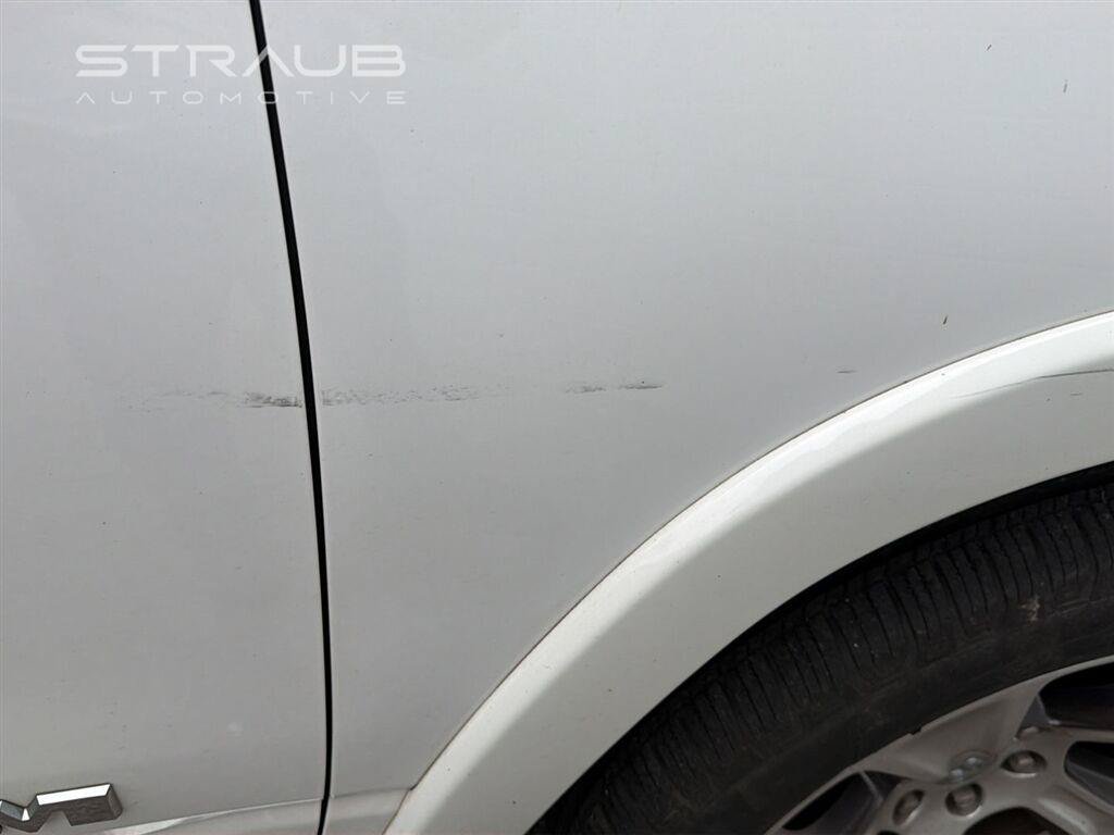 Used 2019 RAM 1500 Laramie AWD/4WD image 15
