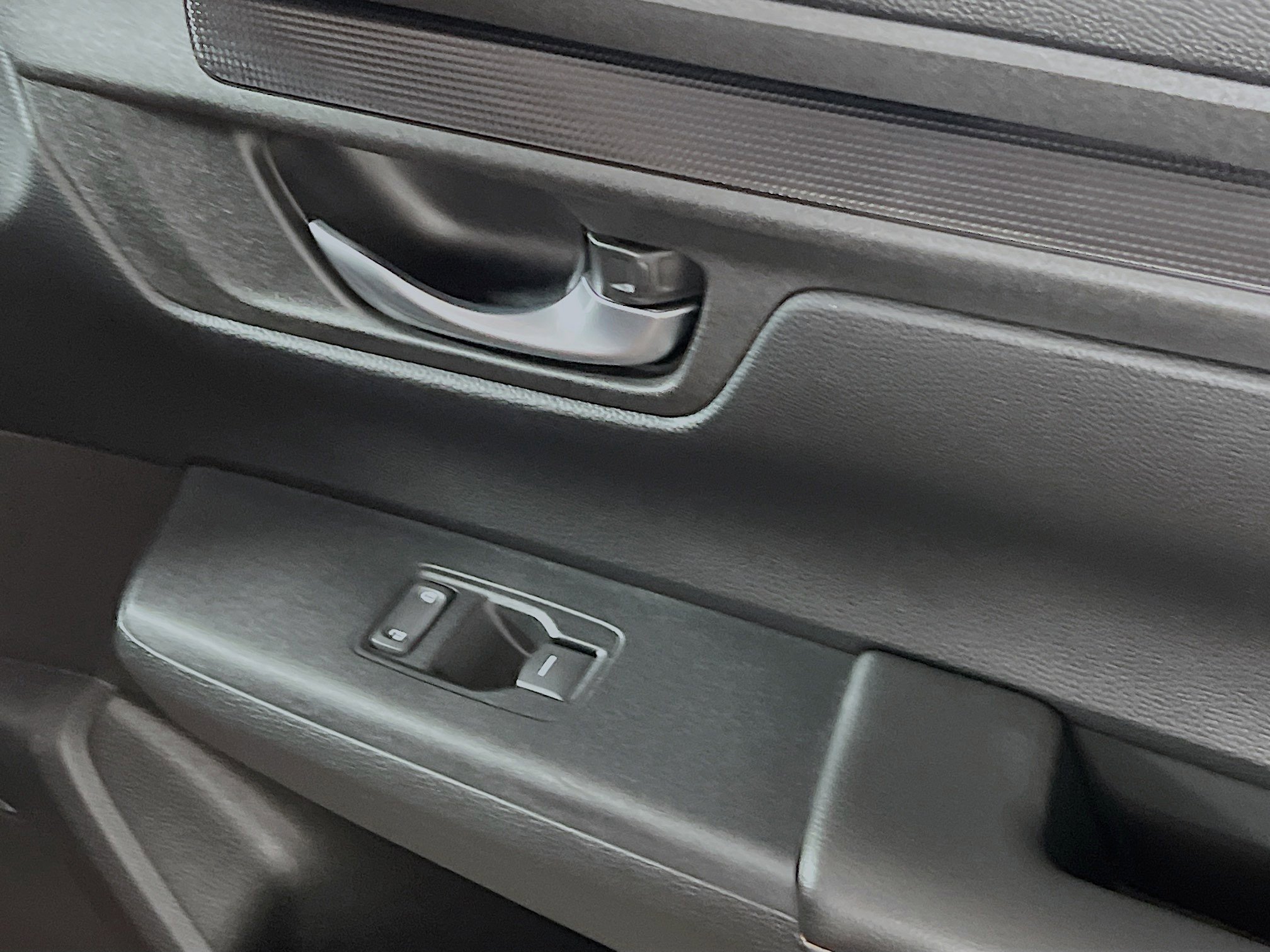 Used 2025 Honda CR-V Sport image 32