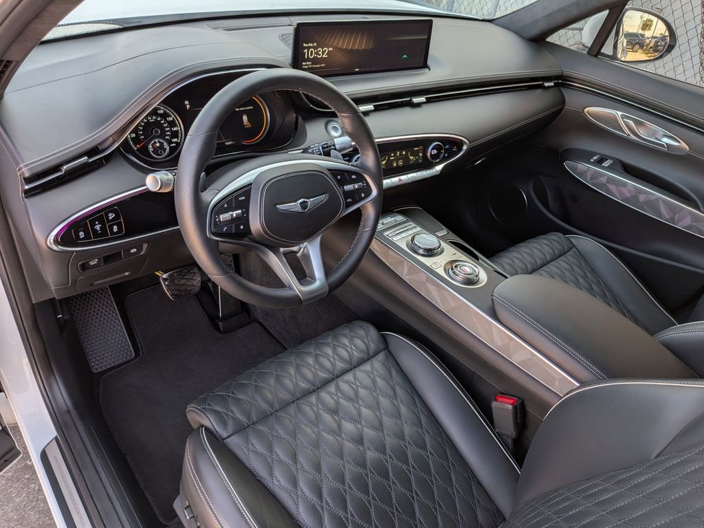 Used 2025 Genesis GV70 3.5T Sport w/ Sport Advanced Package image 12