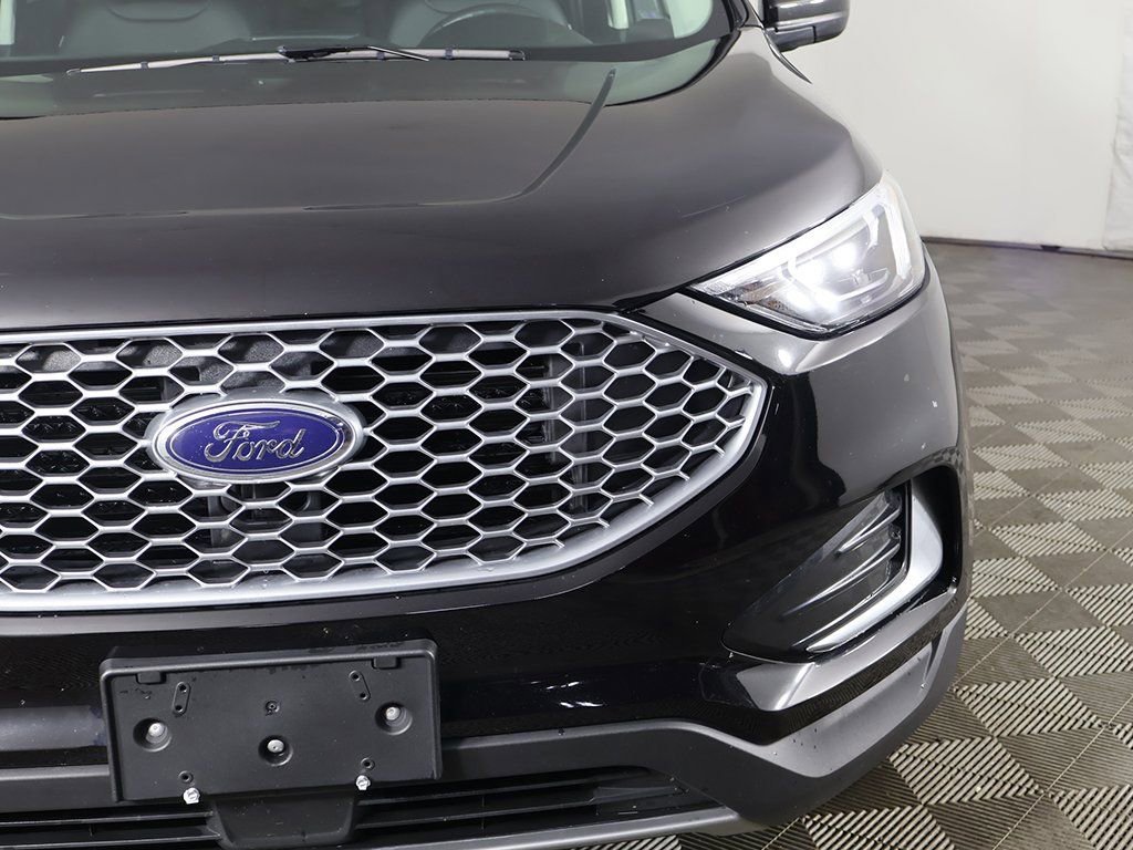 Used 2024 Ford Edge SEL image 14