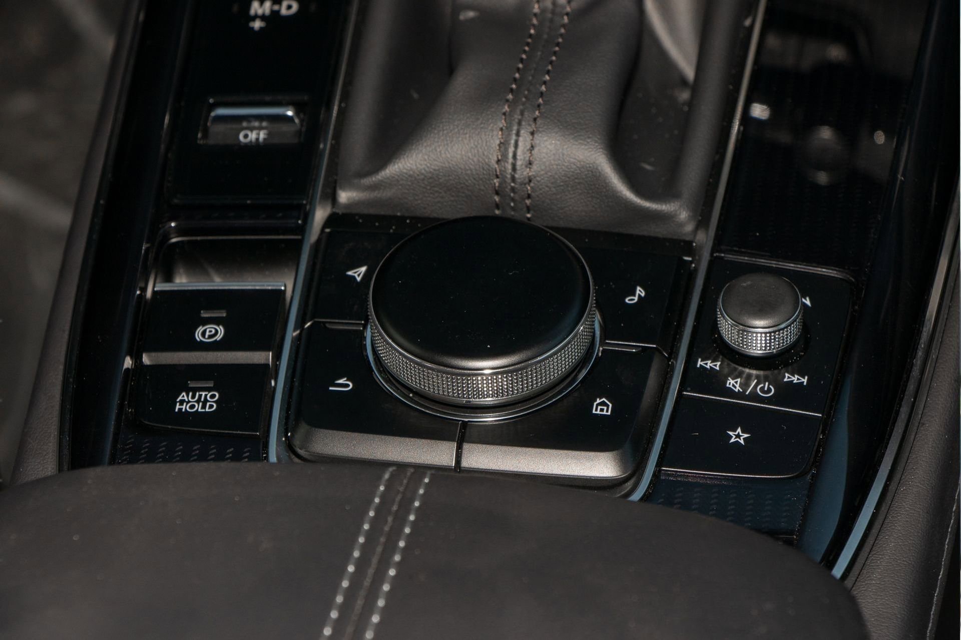 Used 2025 MAZDA CX-30 AWD 2.5 S w/ Preferred Package image 24