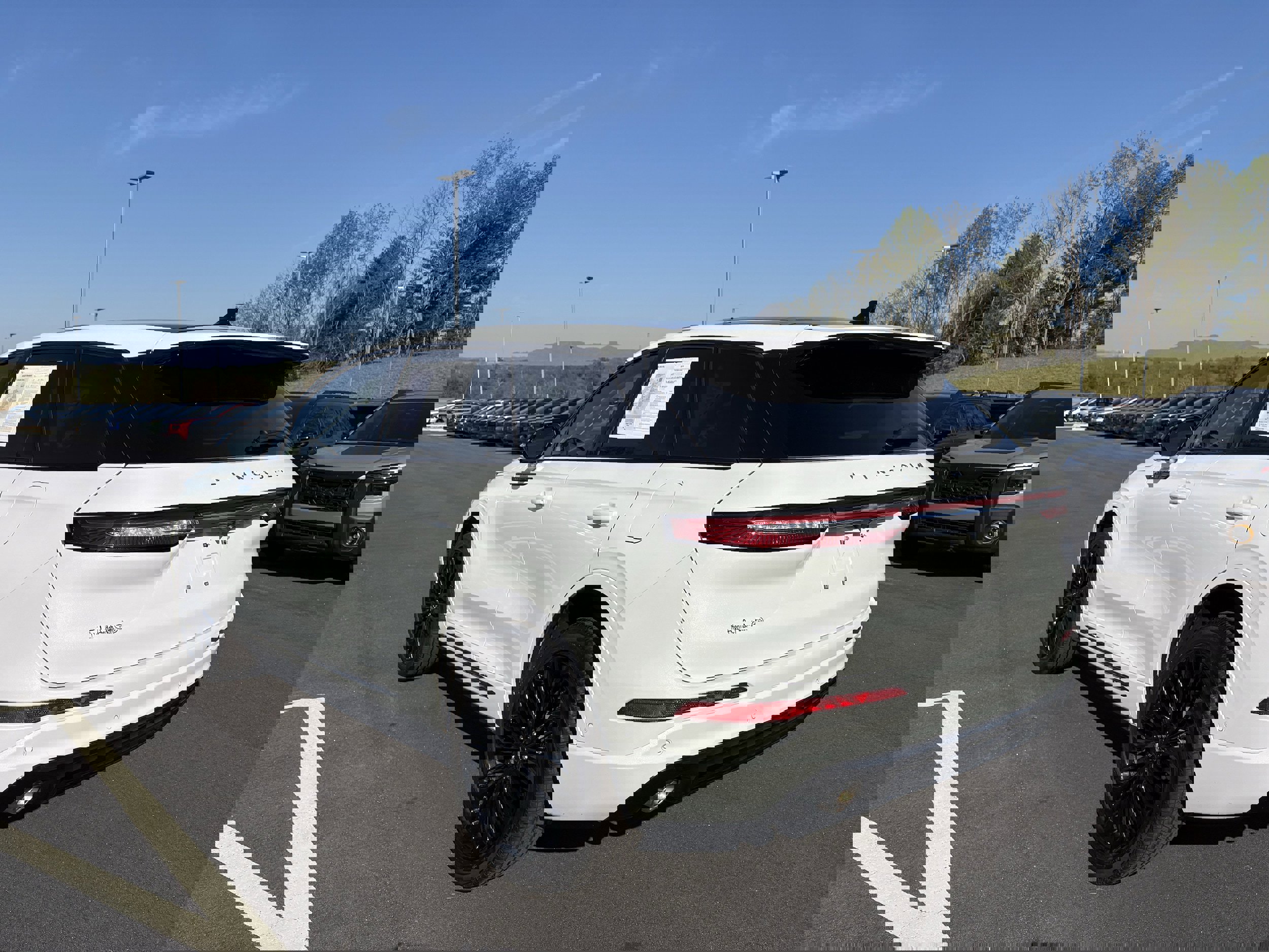 Used 2023 Lincoln Corsair AWD w/ Equipment Group 102A image 6