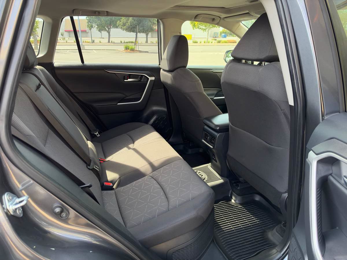 Used 2023 Toyota RAV4 XLE w/ Convenience Package AWD/4WD image 21