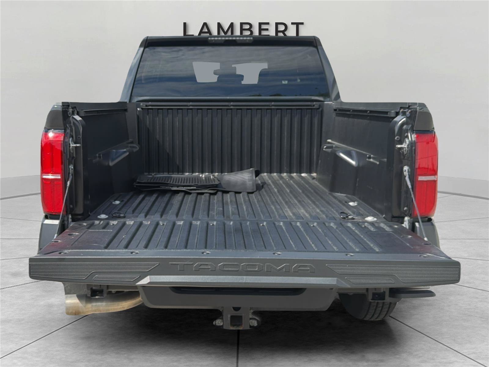 Used 2024 Toyota Tacoma SR AWD/4WD image 19