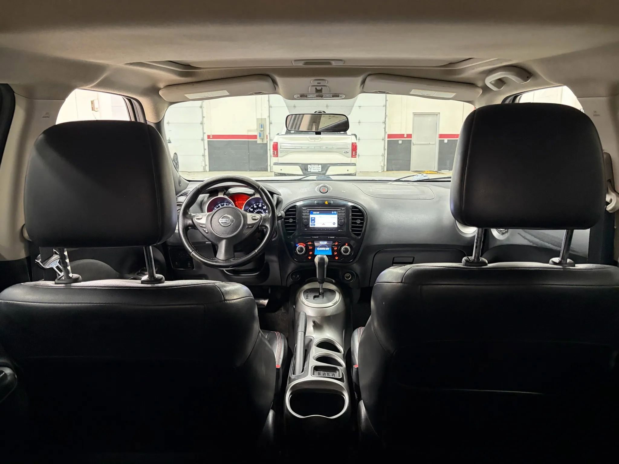 Used 2011 Nissan Juke SL image 25