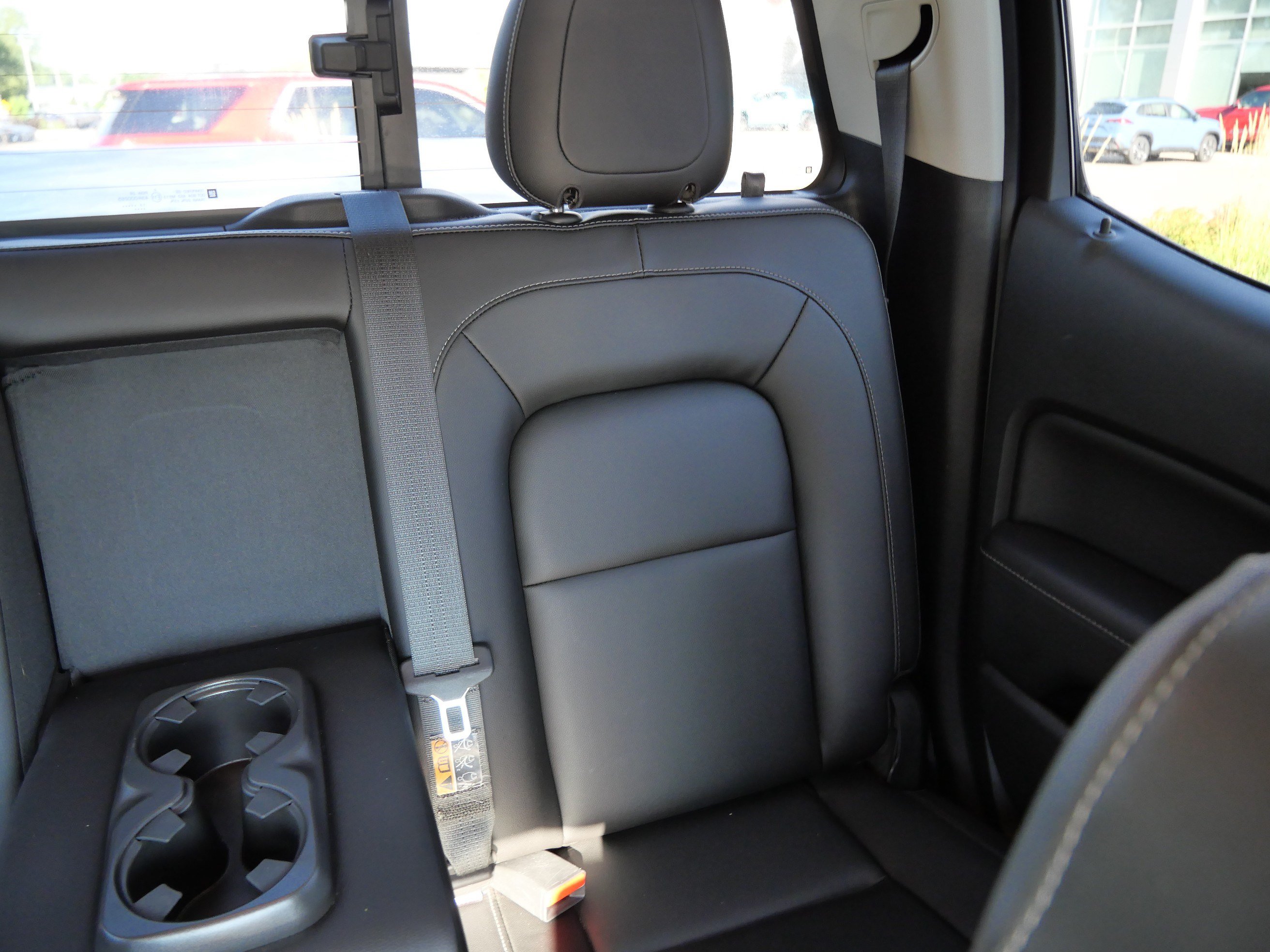 Used 2016 GMC Canyon SLT AWD/4WD image 14