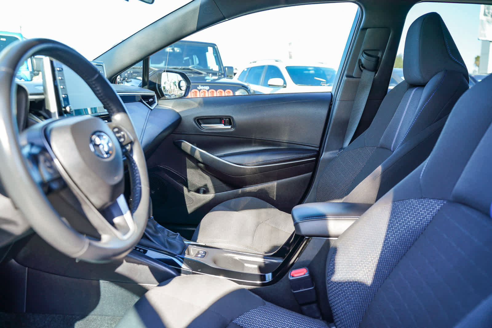 Used 2020 Toyota Corolla SE image 17