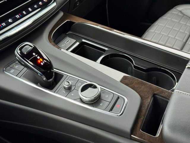 Certified 2024 Cadillac Escalade Sport Platinum w/ LPO, ONYX Package image 32