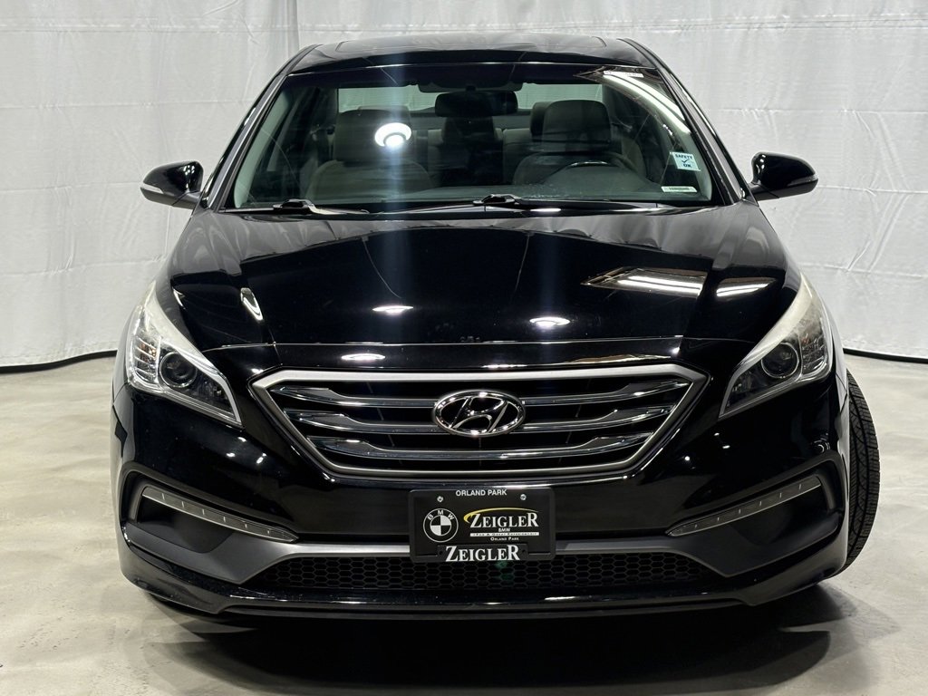 Used 2017 Hyundai Sonata Limited w/ Cargo Package image 2