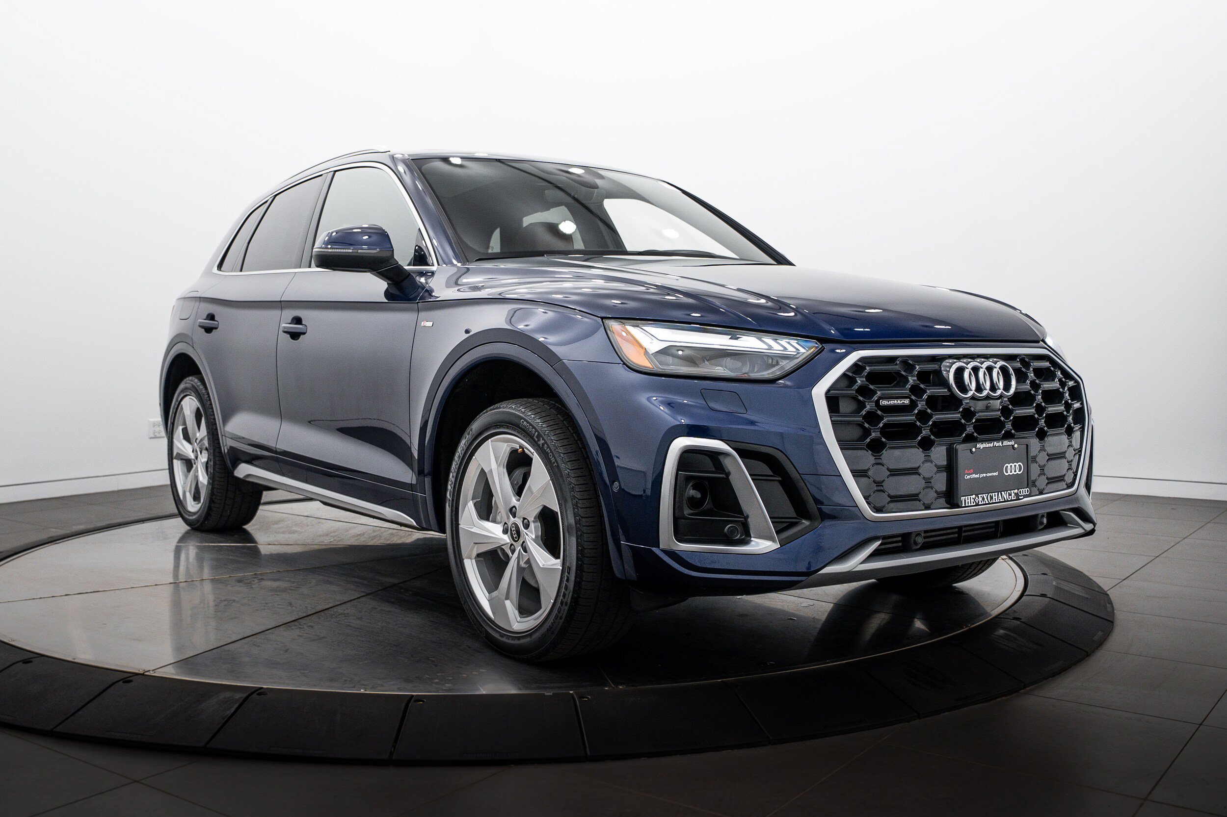 Certified 2023 Audi Q5 2.0T Prestige w/ Prestige Package AWD/4WD image 2