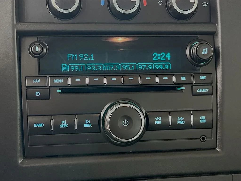 Used 2015 Chevrolet Express 2500 image 14