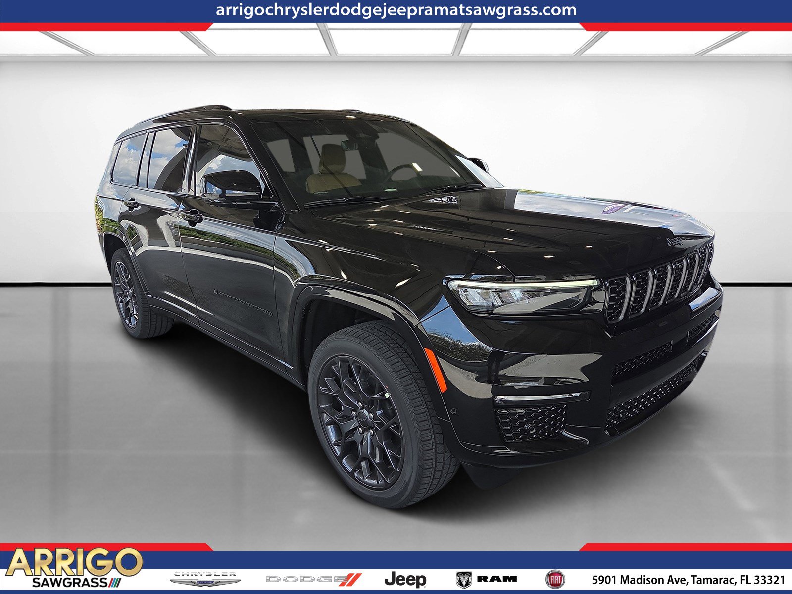 New 2025 Jeep Grand Cherokee L Summit AWD/4WD image 1