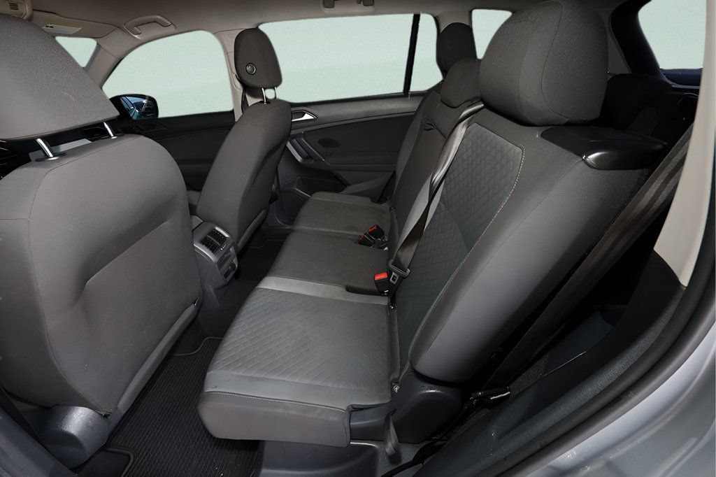 Used 2020 Volkswagen Tiguan S FWD image 13