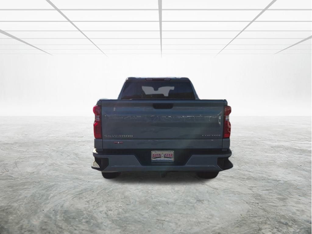 Used 2024 Chevrolet Silverado 1500 Custom image 5