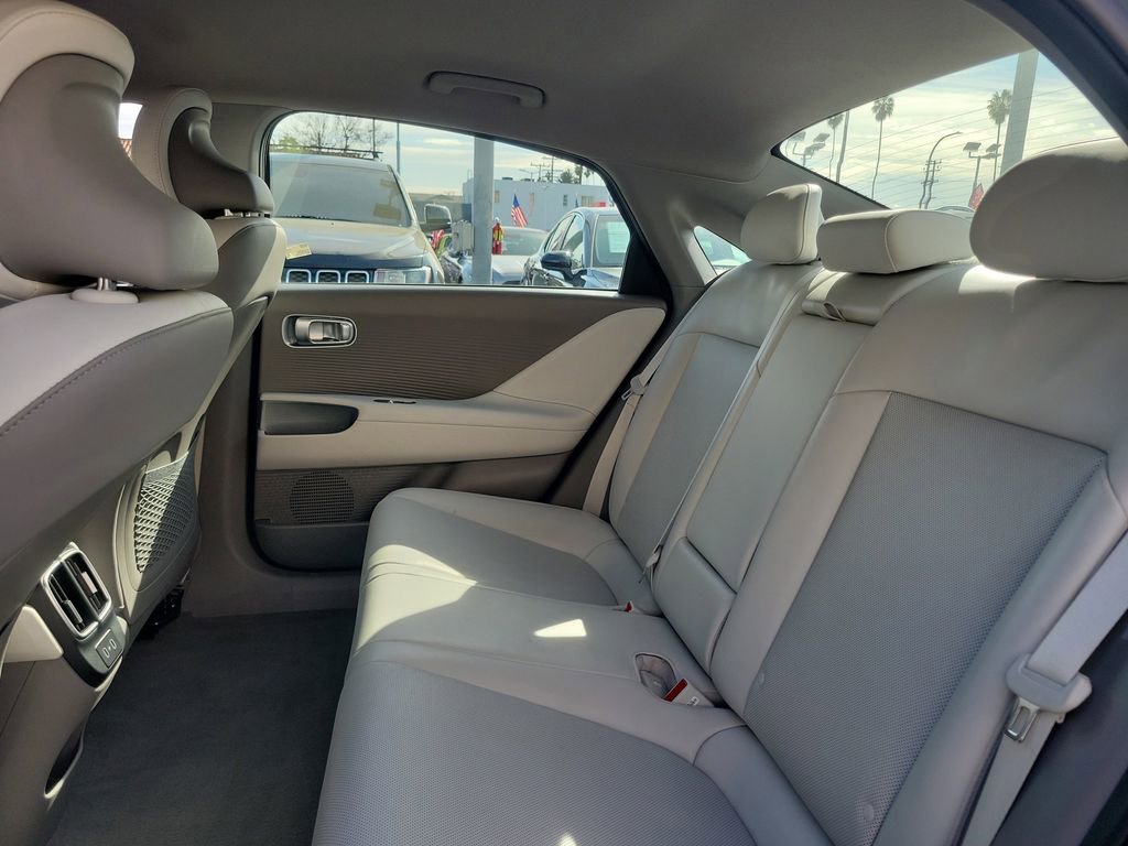 Used 2023 Hyundai Ioniq 6 SEL image 12