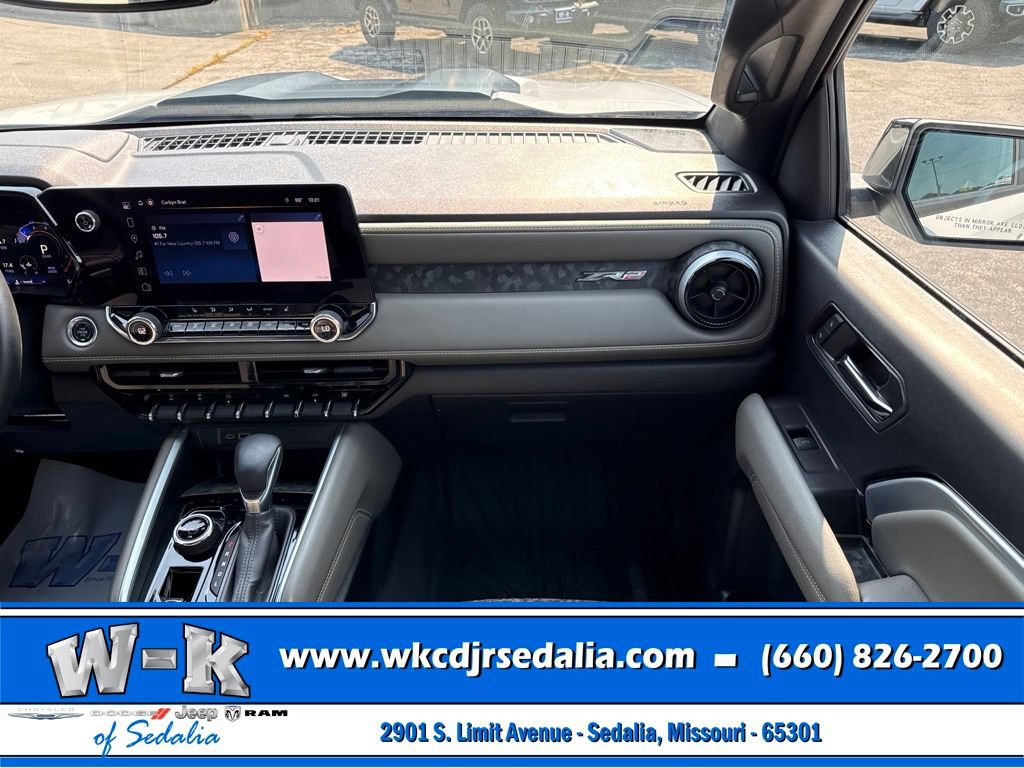 Used 2024 Chevrolet Colorado ZR2 AWD/4WD image 41