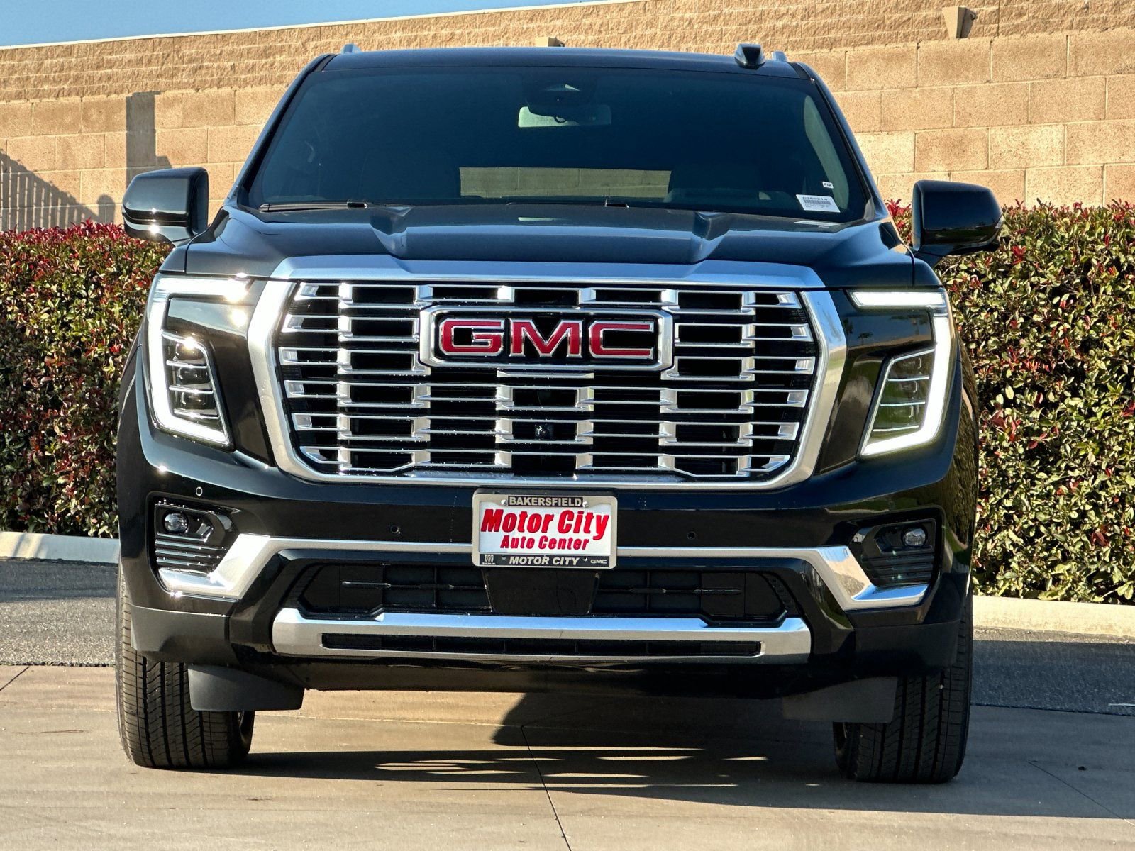 New 2026 GMC Yukon XL Denali AWD/4WD image 9