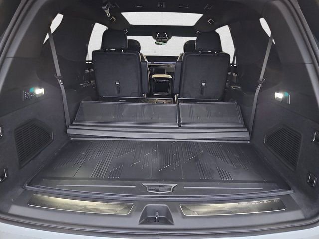 New 2026 Cadillac Escalade IQL Sport 1 w/ LPO, Floor Liner Package AWD/4WD image 13