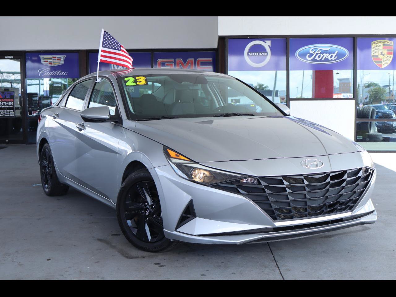 Used 2023 Hyundai Elantra SEL w/ Cargo Package FWD image 1