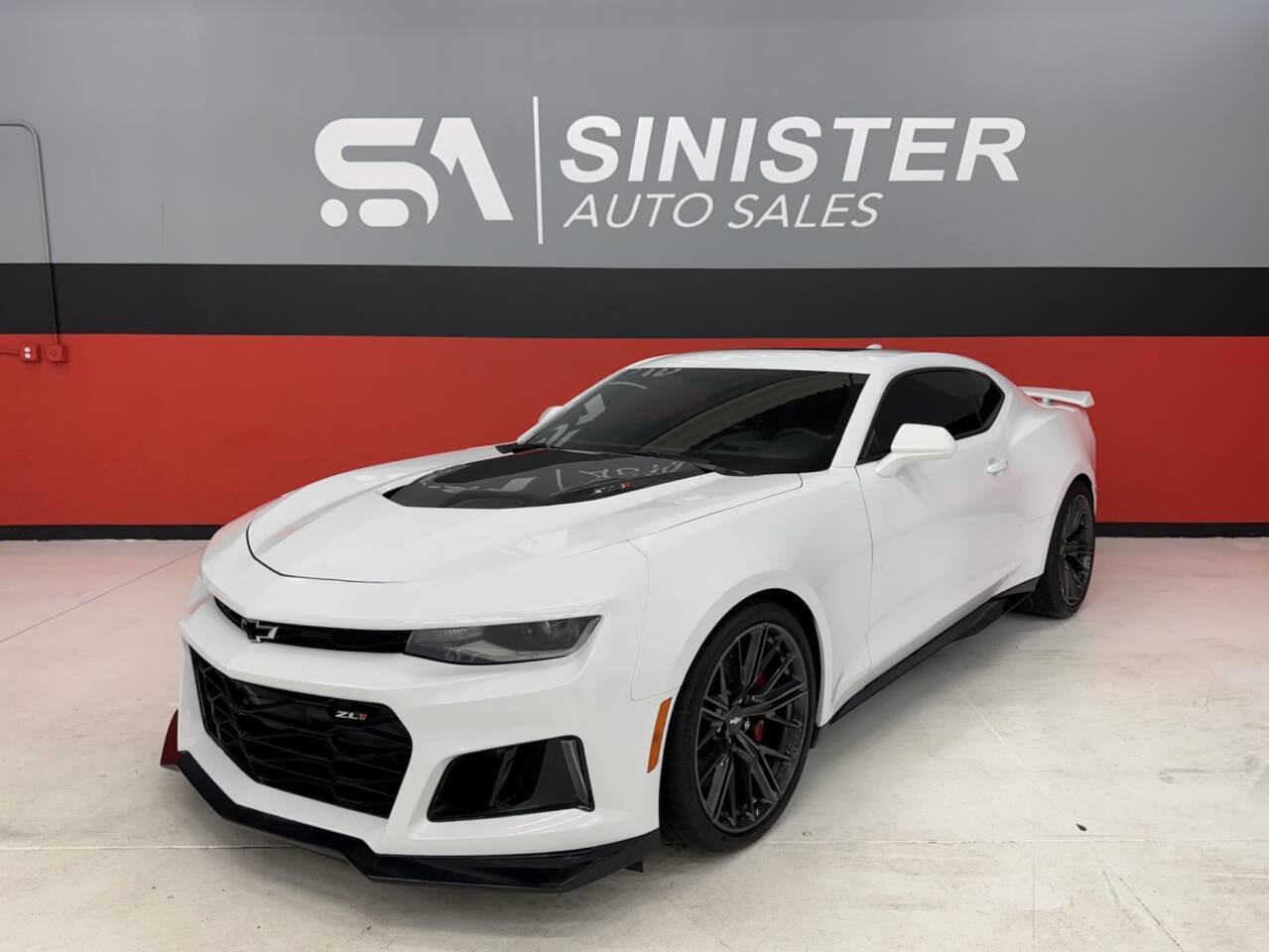 Used 2017 Chevrolet Camaro ZL1 image 1