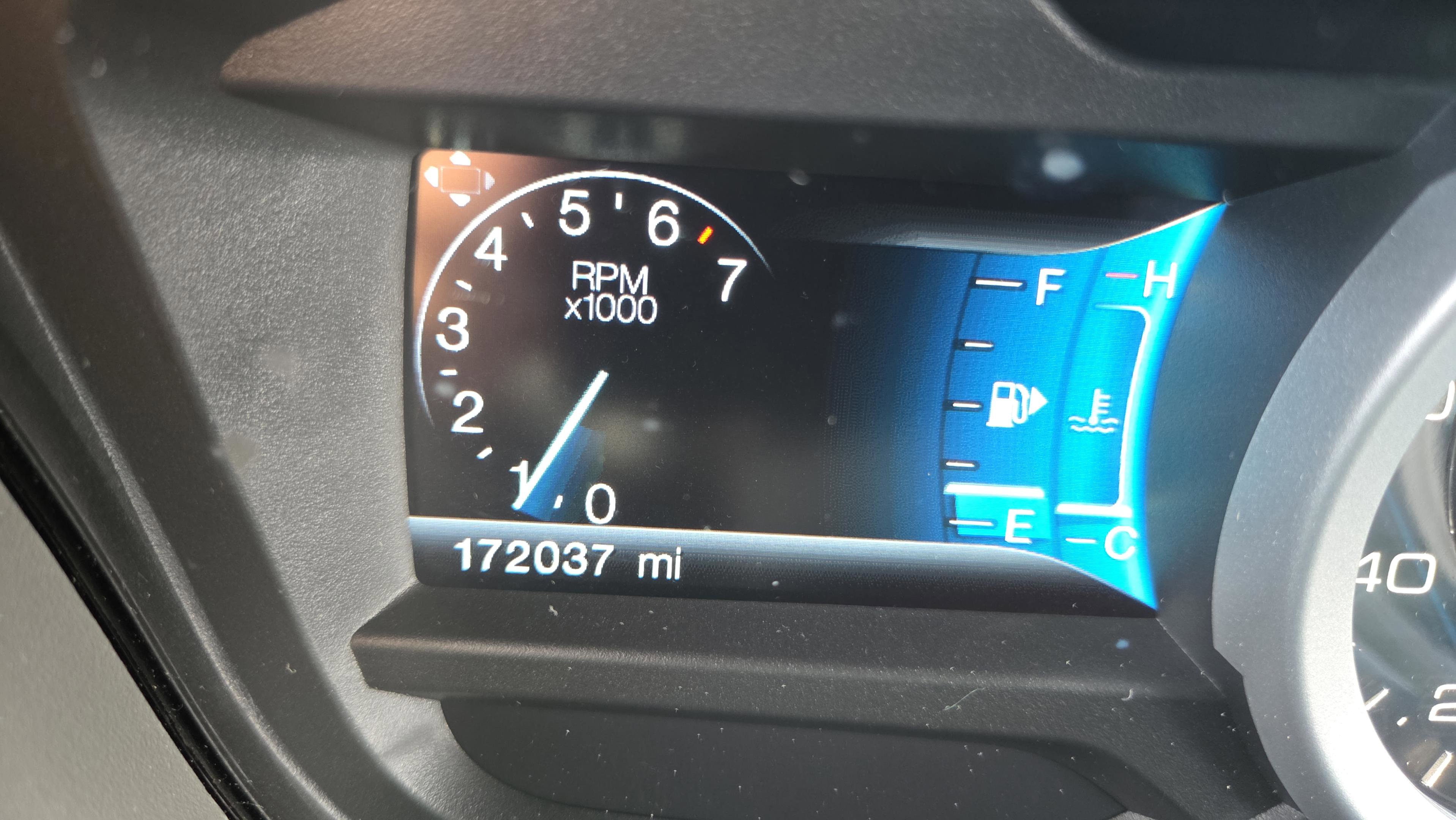 Used 2014 Ford Explorer XLT w/ Equipment Group 202A image 30