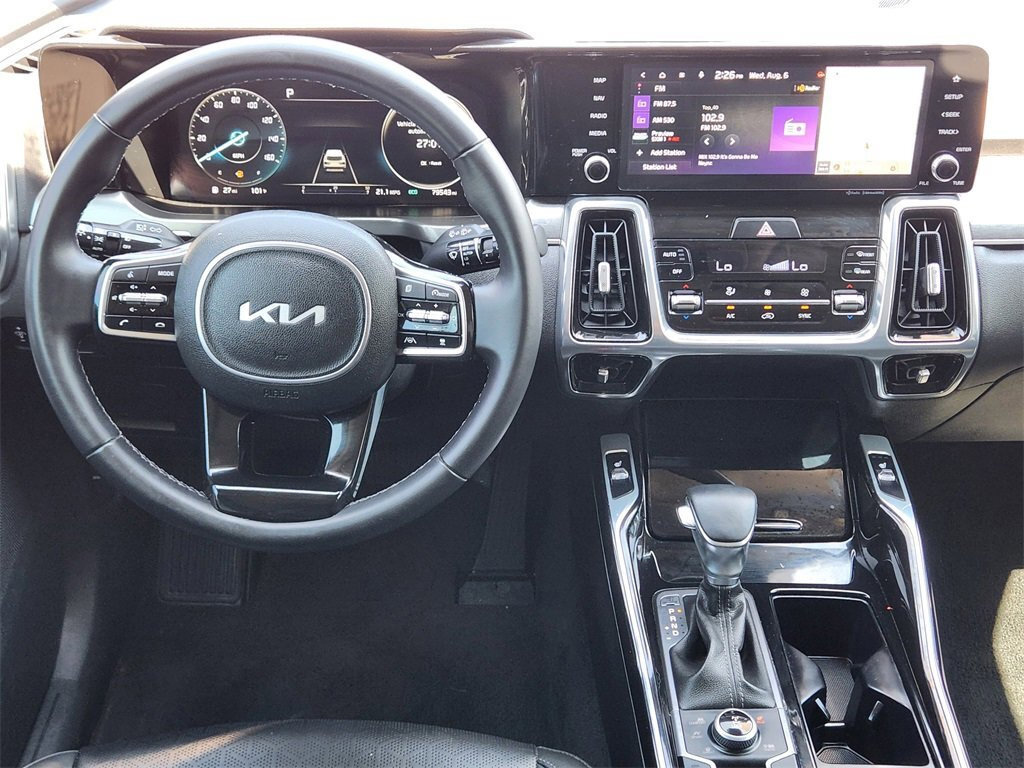 Used 2023 Kia Sorento SX image 27